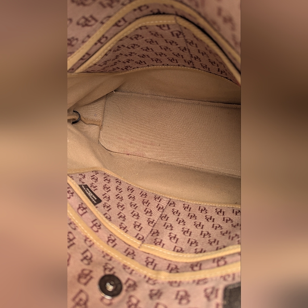 Dooney & Bourke Signature Monogram Tassel Large Tote Burgundy Canvas Leather - Picture 9 of 15